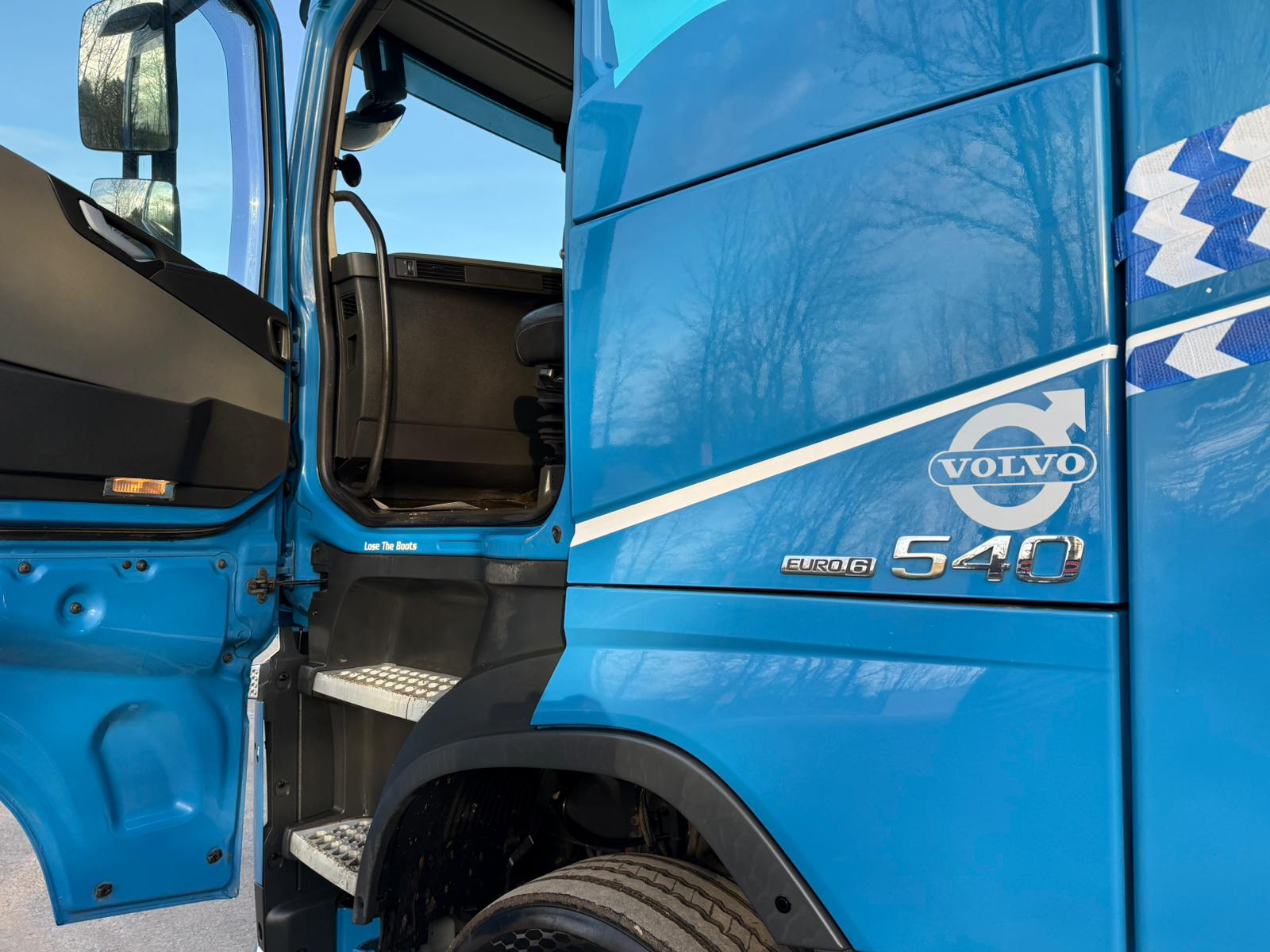 77BE7E45 3C61 4C2E AECB 5D702031F12A