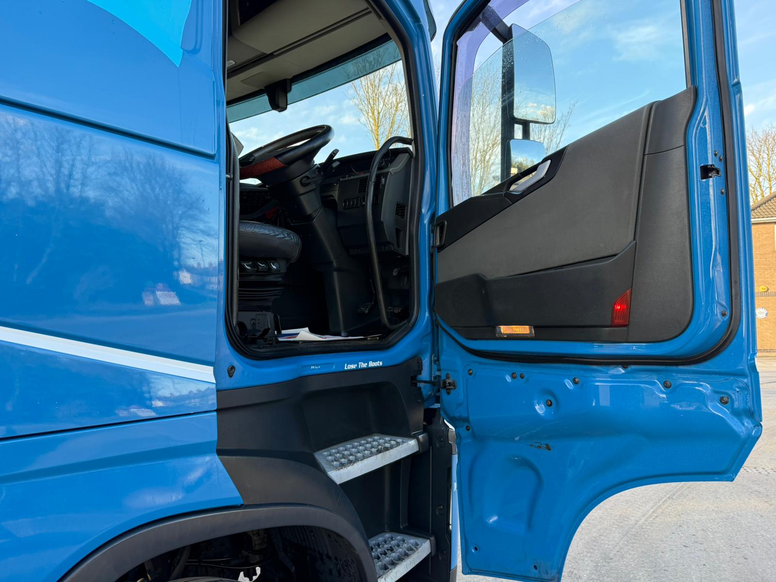 7FDB3D49 3F45 441F B475 D8EB9EBED057