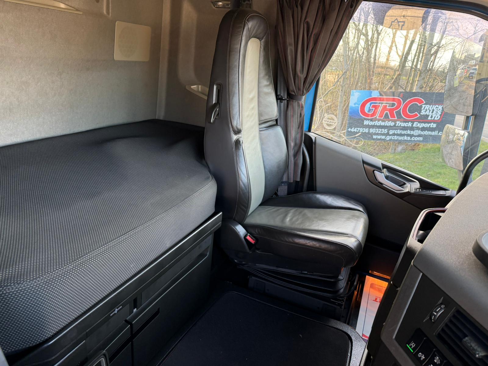 E5BE5BE0 5167 45B7 81BA CF4452CDA561