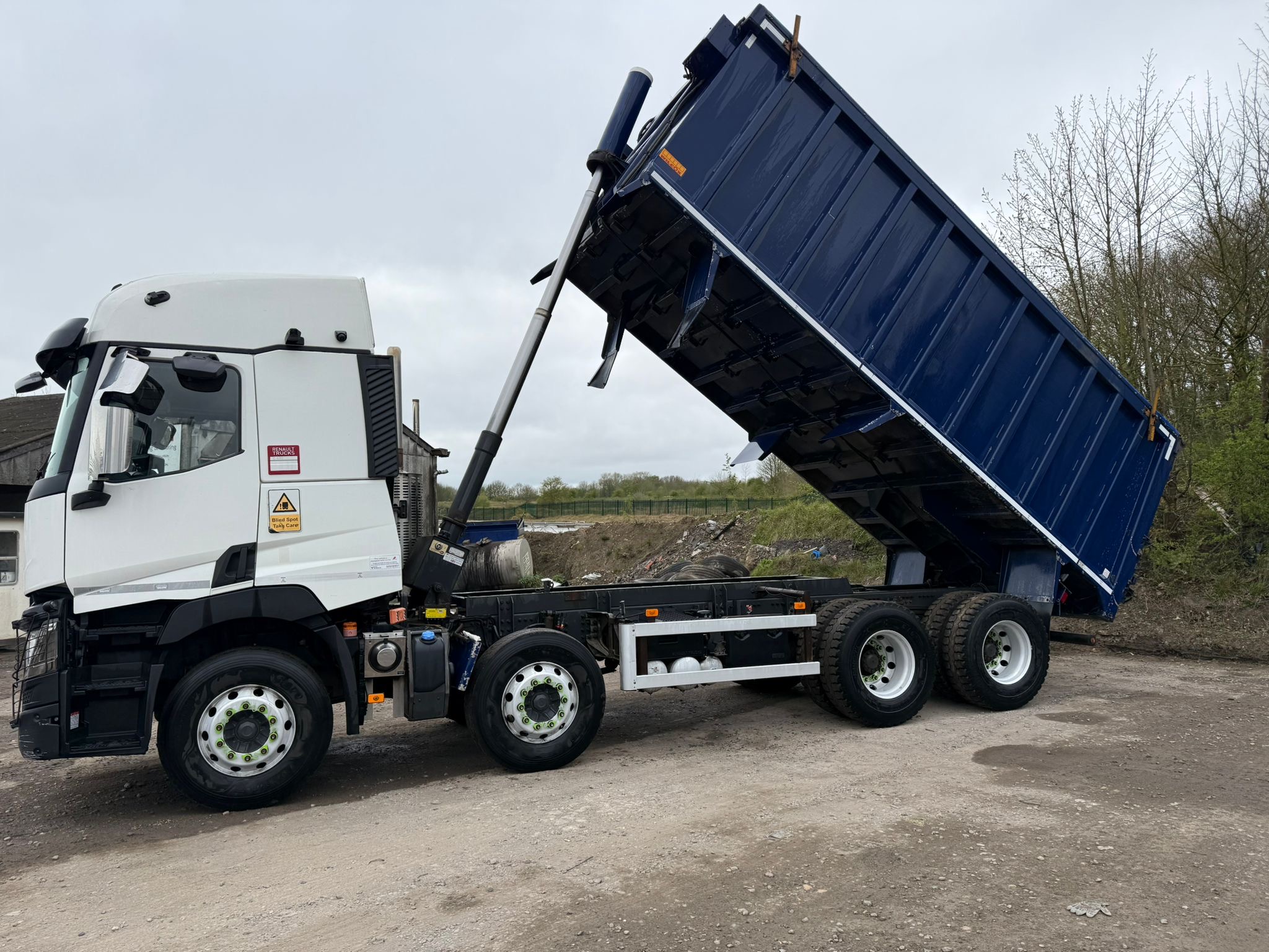 0676106d 1238 4622 A8eb 4e8040d141ac