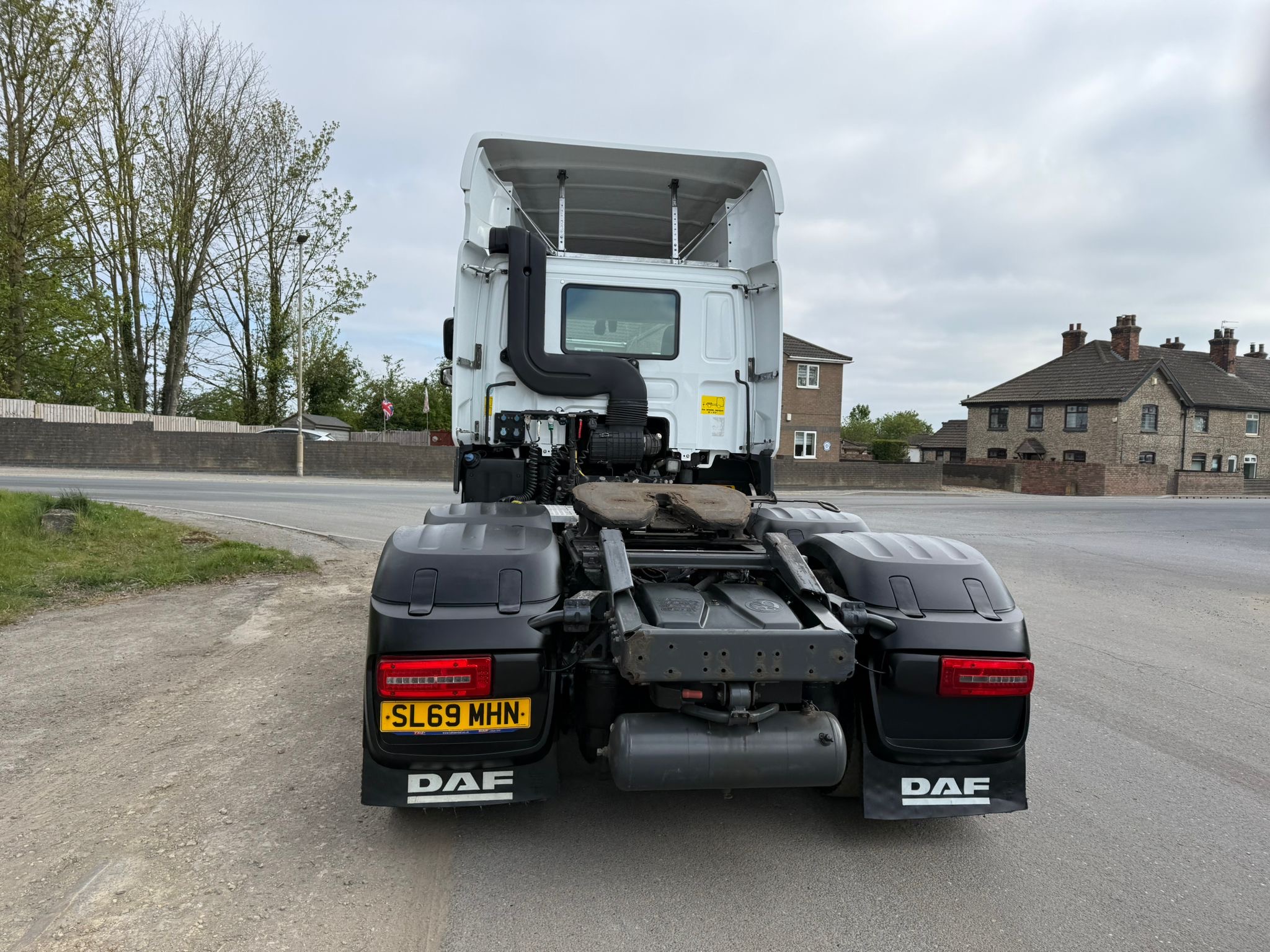 0ef0b8a6 3da0 44a9 8b62 D70034411767