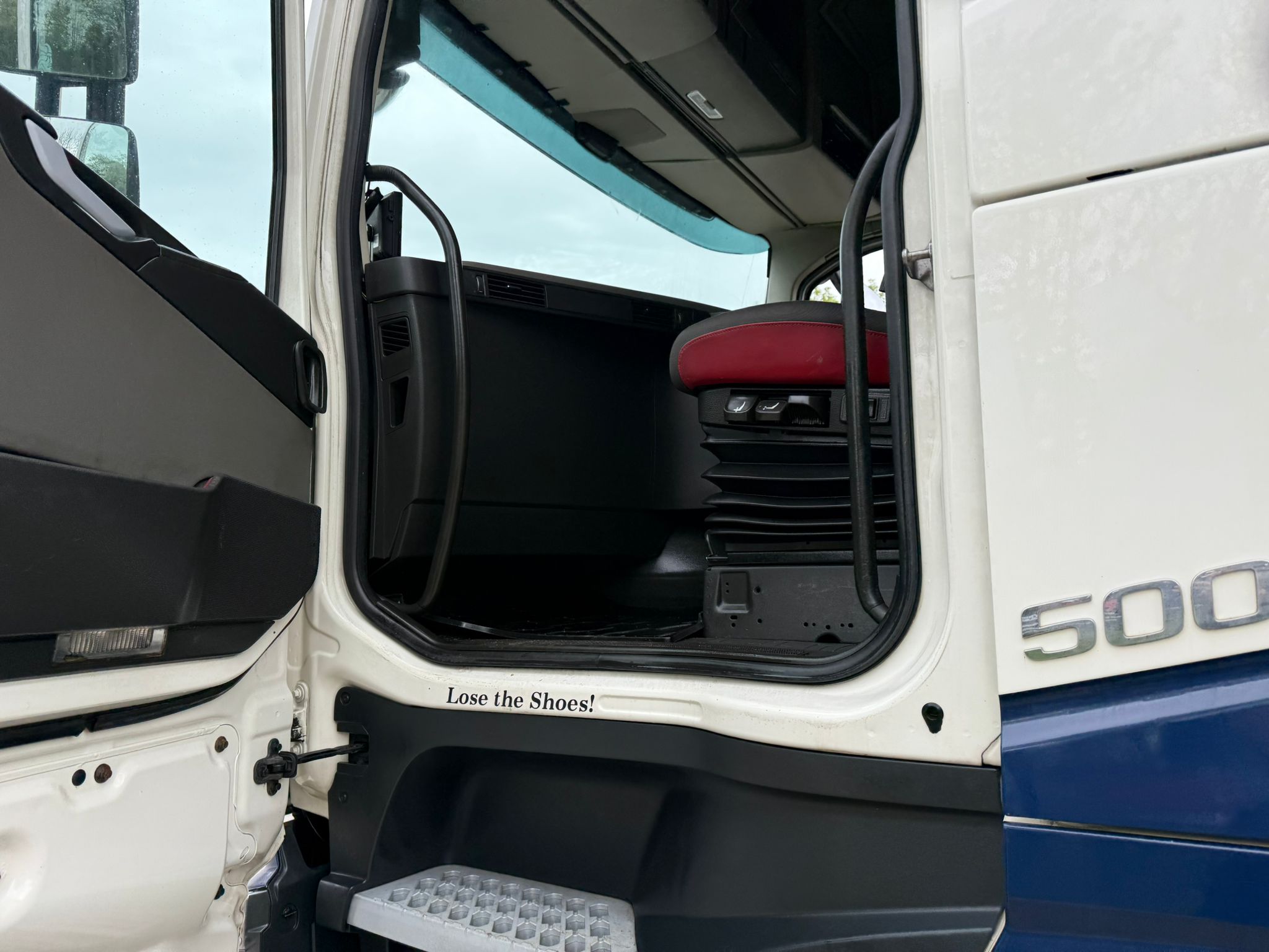 132D7B3C 1884 4EB6 A3EA 7B99C87B6B89