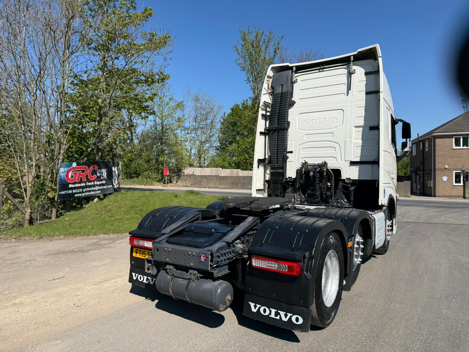 15760249 8436 4afc 94e1 4ef354251778