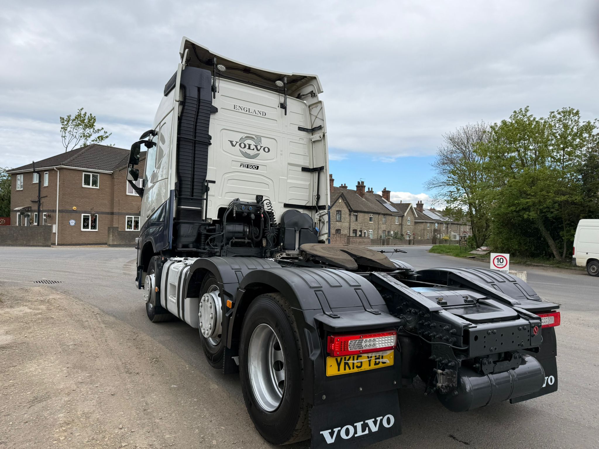 174F8A10 397A 4CA7 A2B5 E871AB37DF64