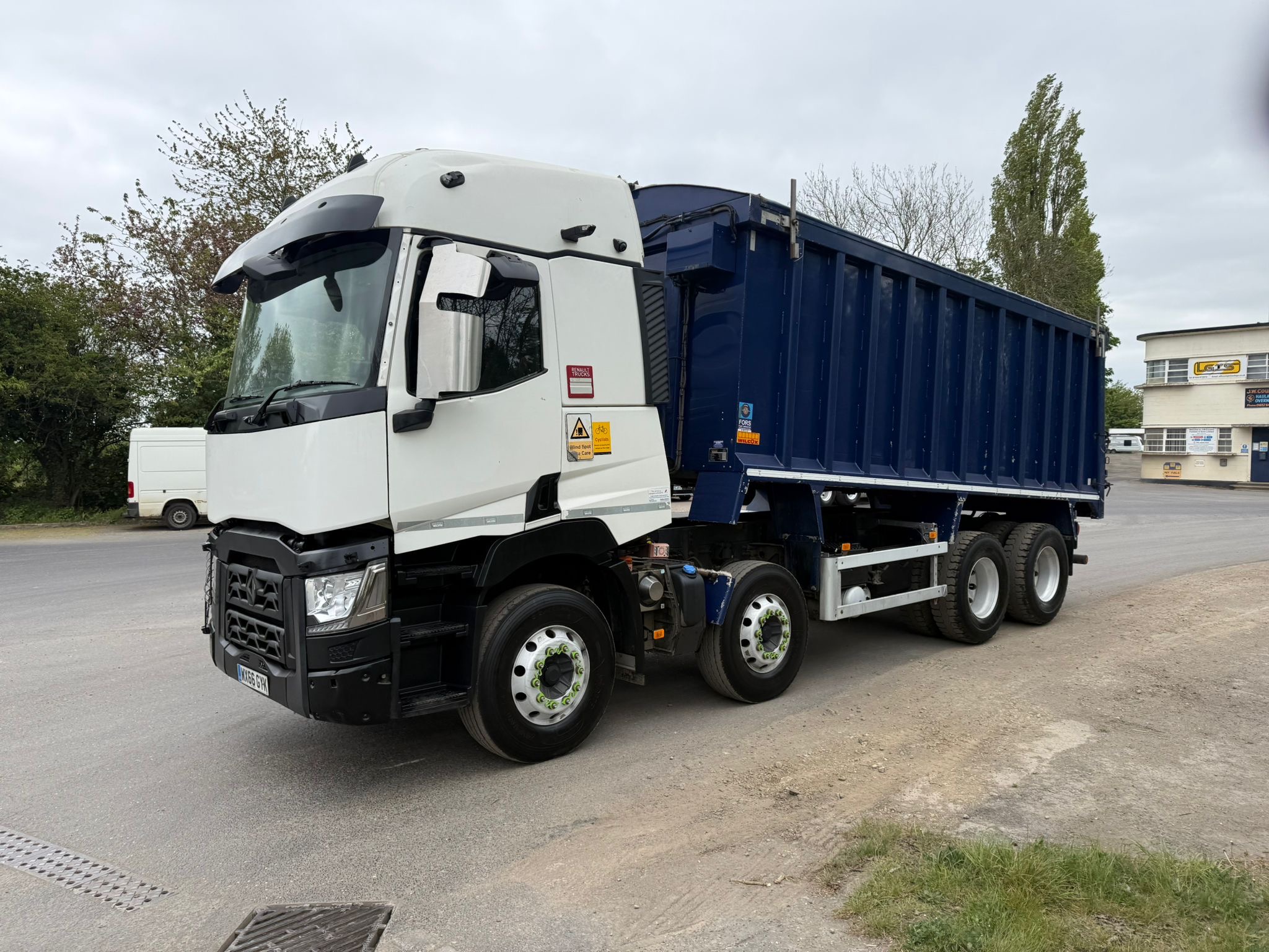 175d6e07 C587 47cb 8dc0 01c4274bac78