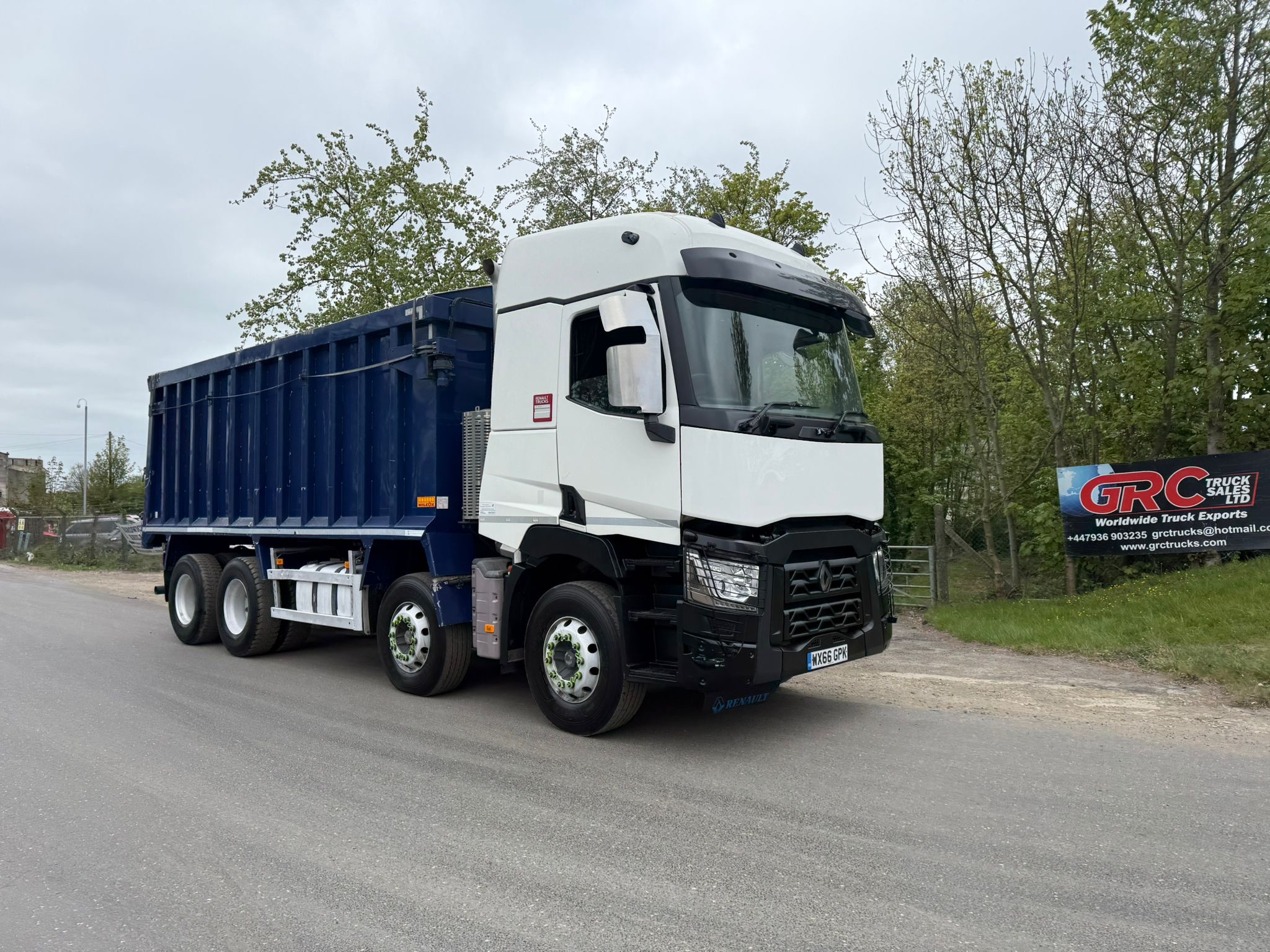 2dae8534 65bc 4d4c 8d55 3e35128c9569