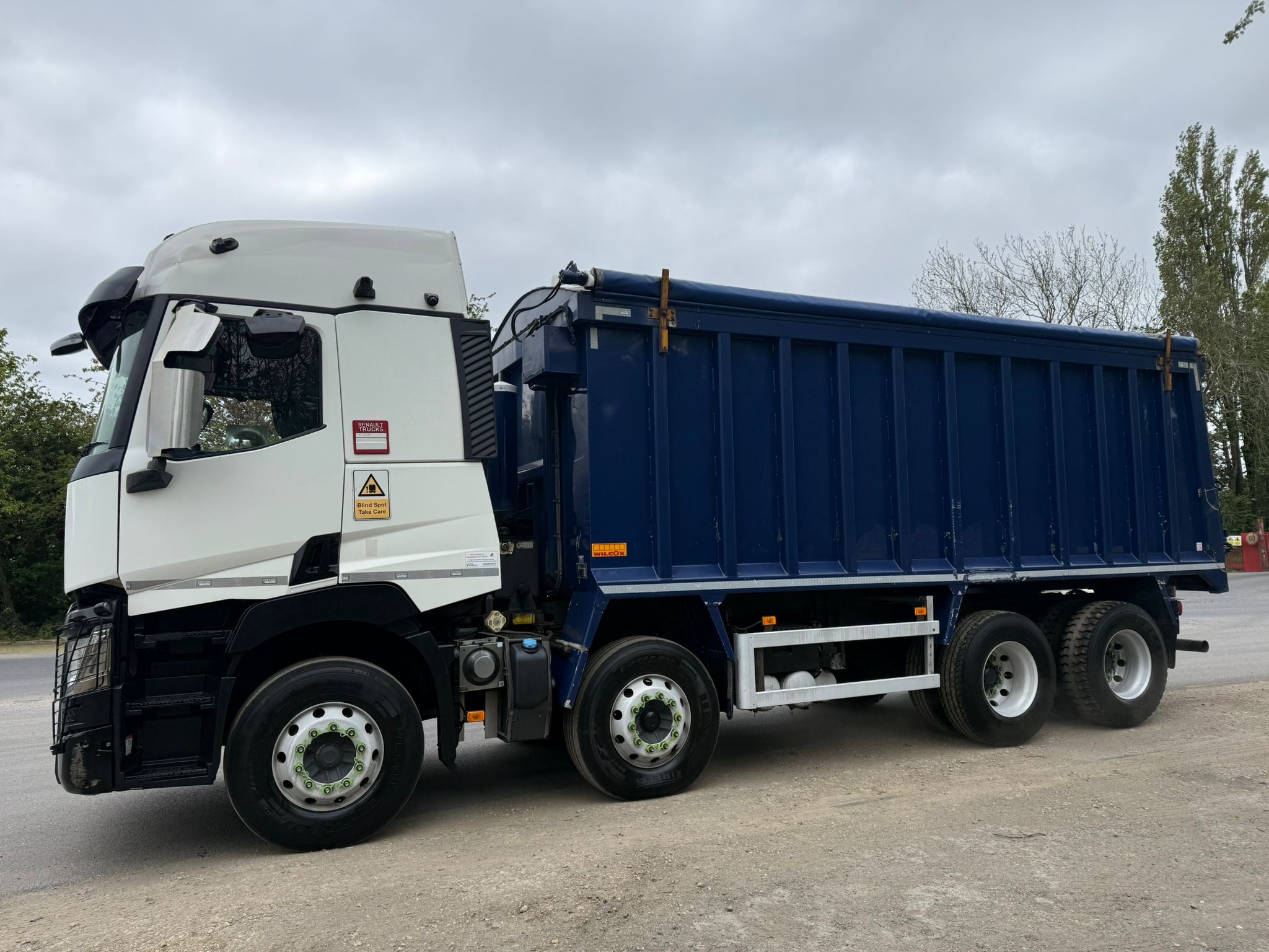 329753fb D62c 4dc4 8954 A50a31dd67cb