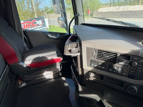 44C0777E 86B6 4C0D 996D 5DF0C43F62C5 4 5005 C