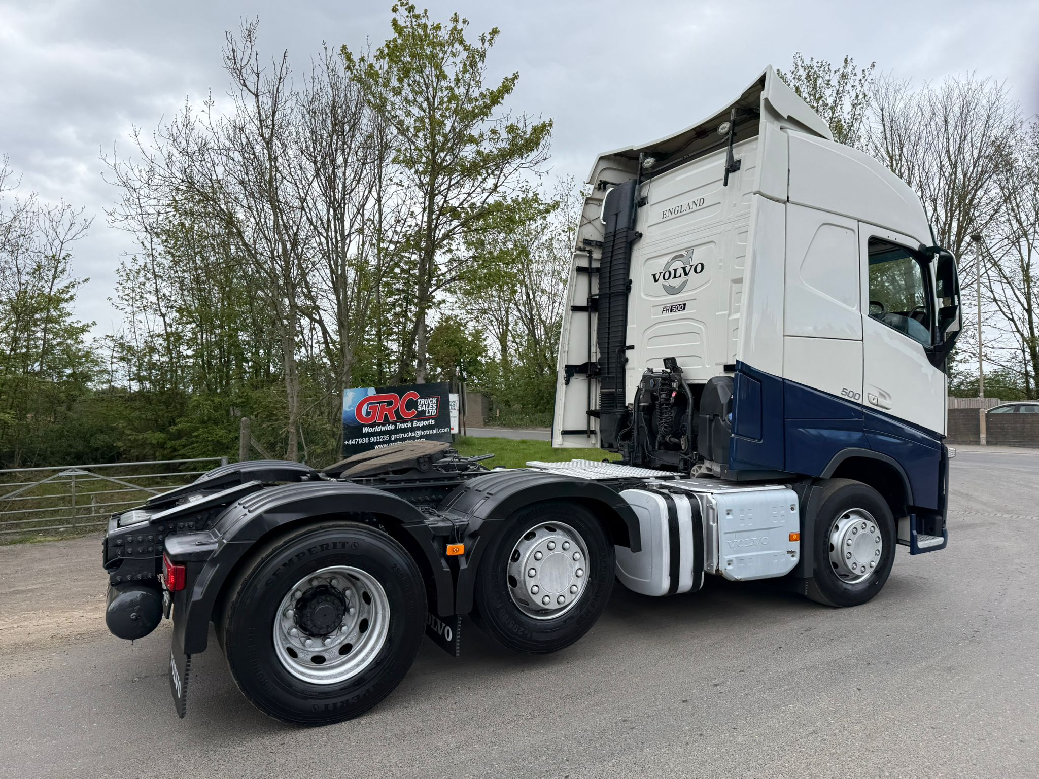 598086AA 2950 4747 B602 EB3663A775C8