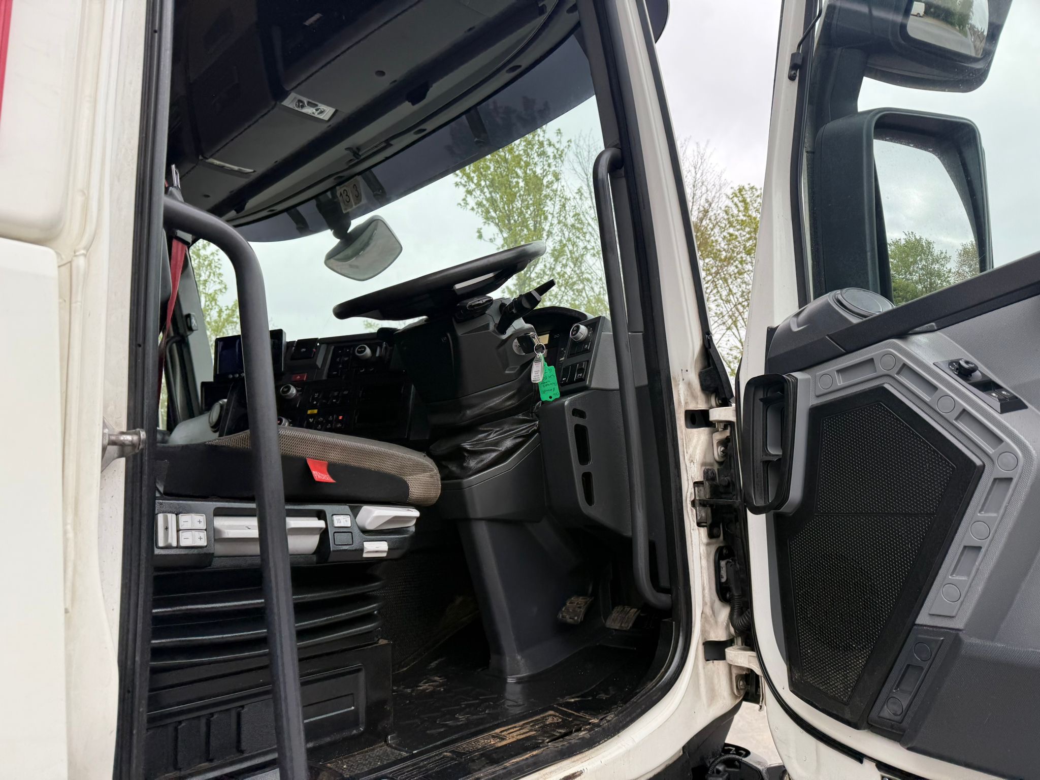 5a572a26 6e79 4905 8667 Ffc13f14e473