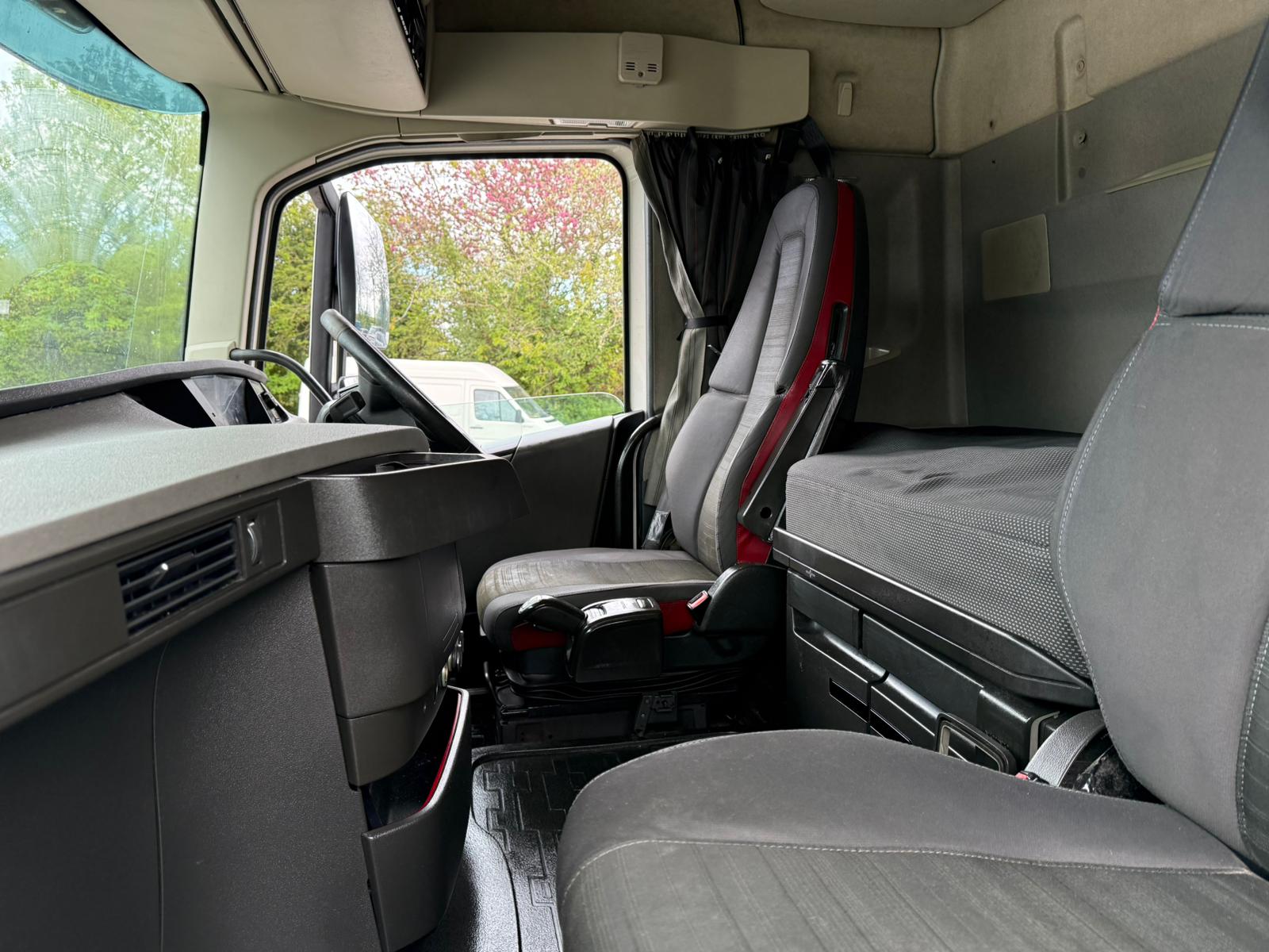 67B55046 353E 428E 8CC1 1F239C235152