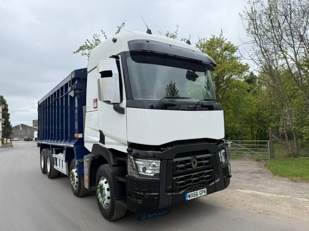 2017 Renault C430 Tipper Truck