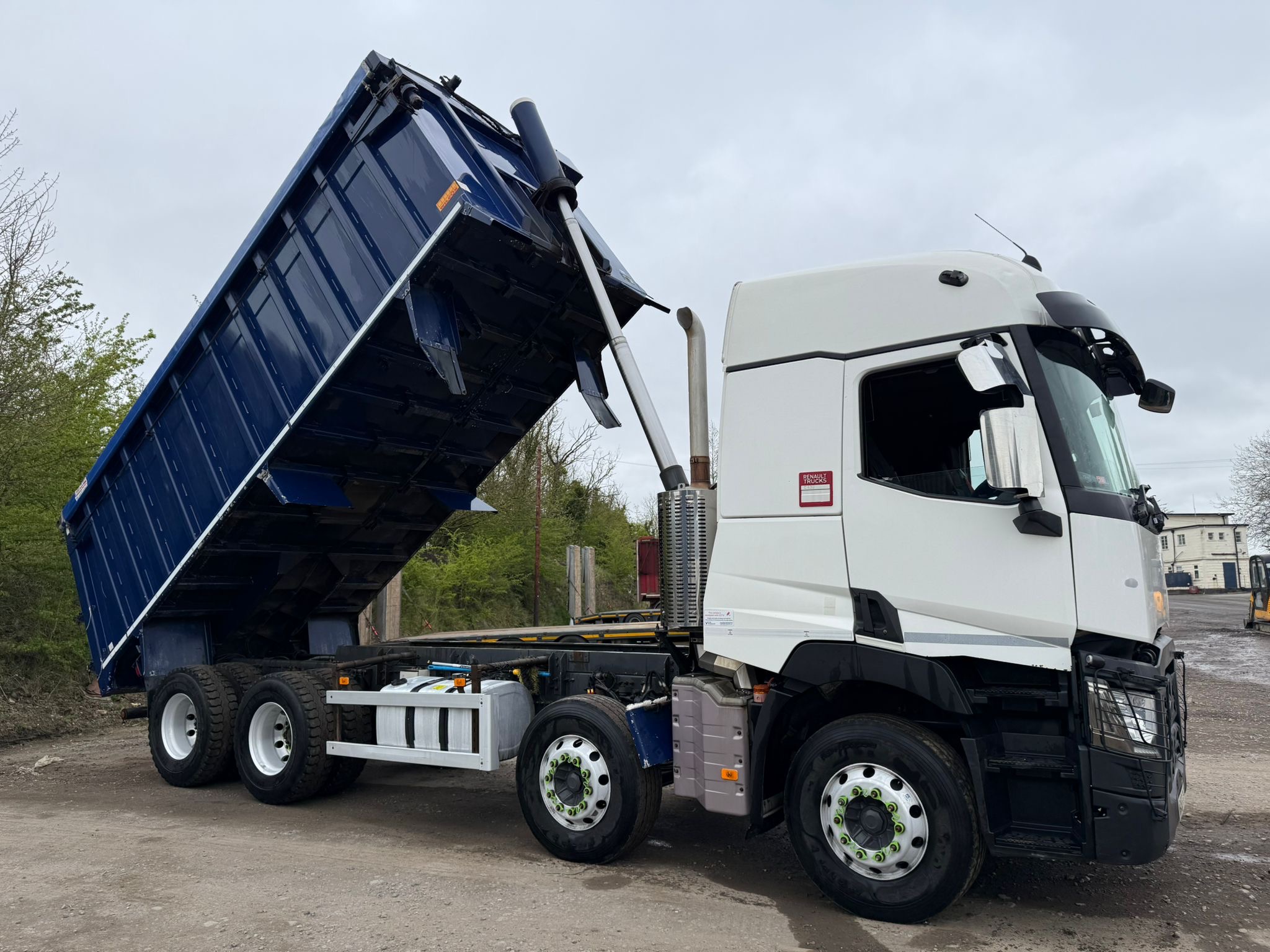 81664eed E7ba 4da2 B83c E6ff50cd22d5