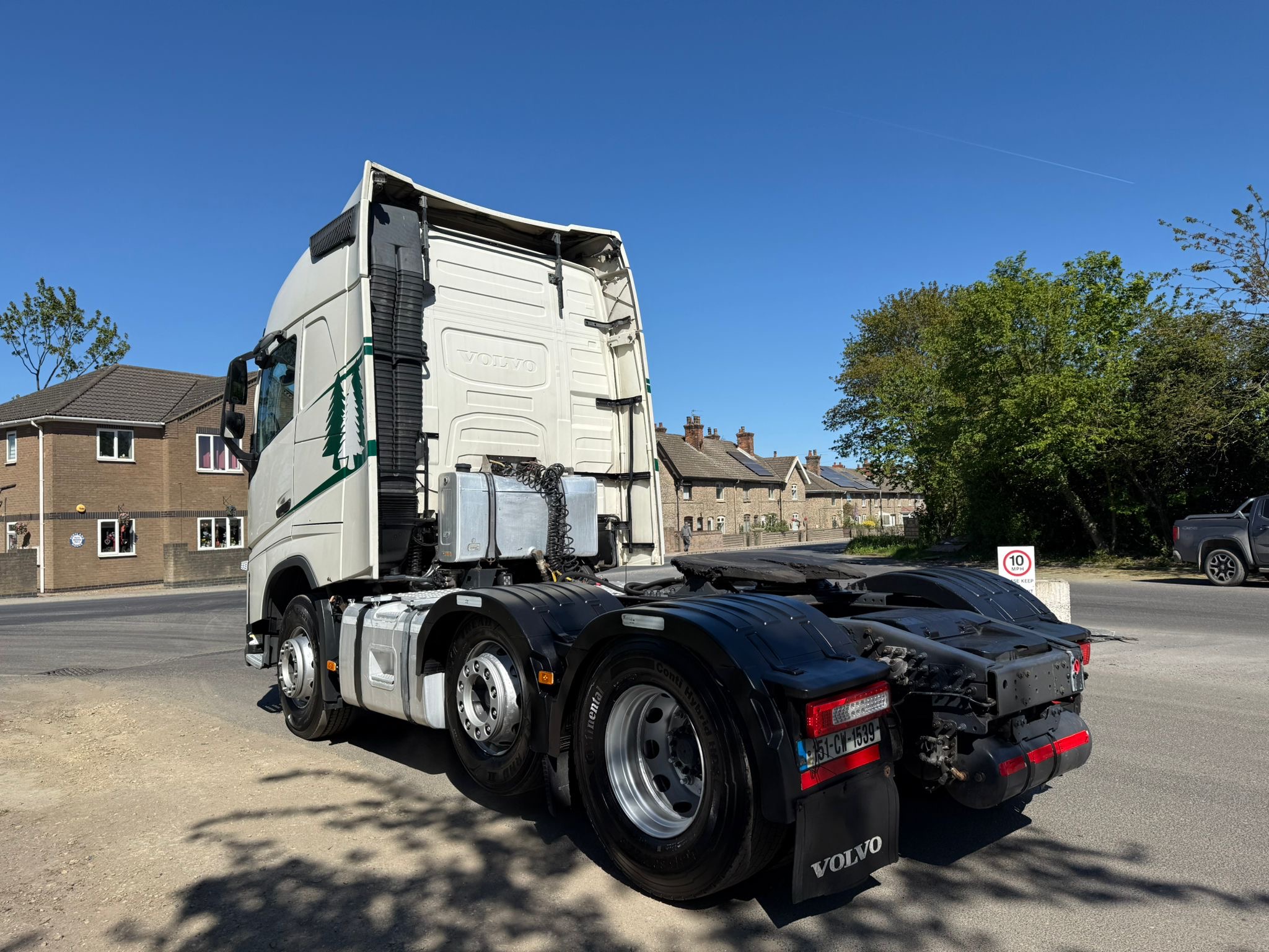 82311392 C81e 40db B810 5c77995b2664