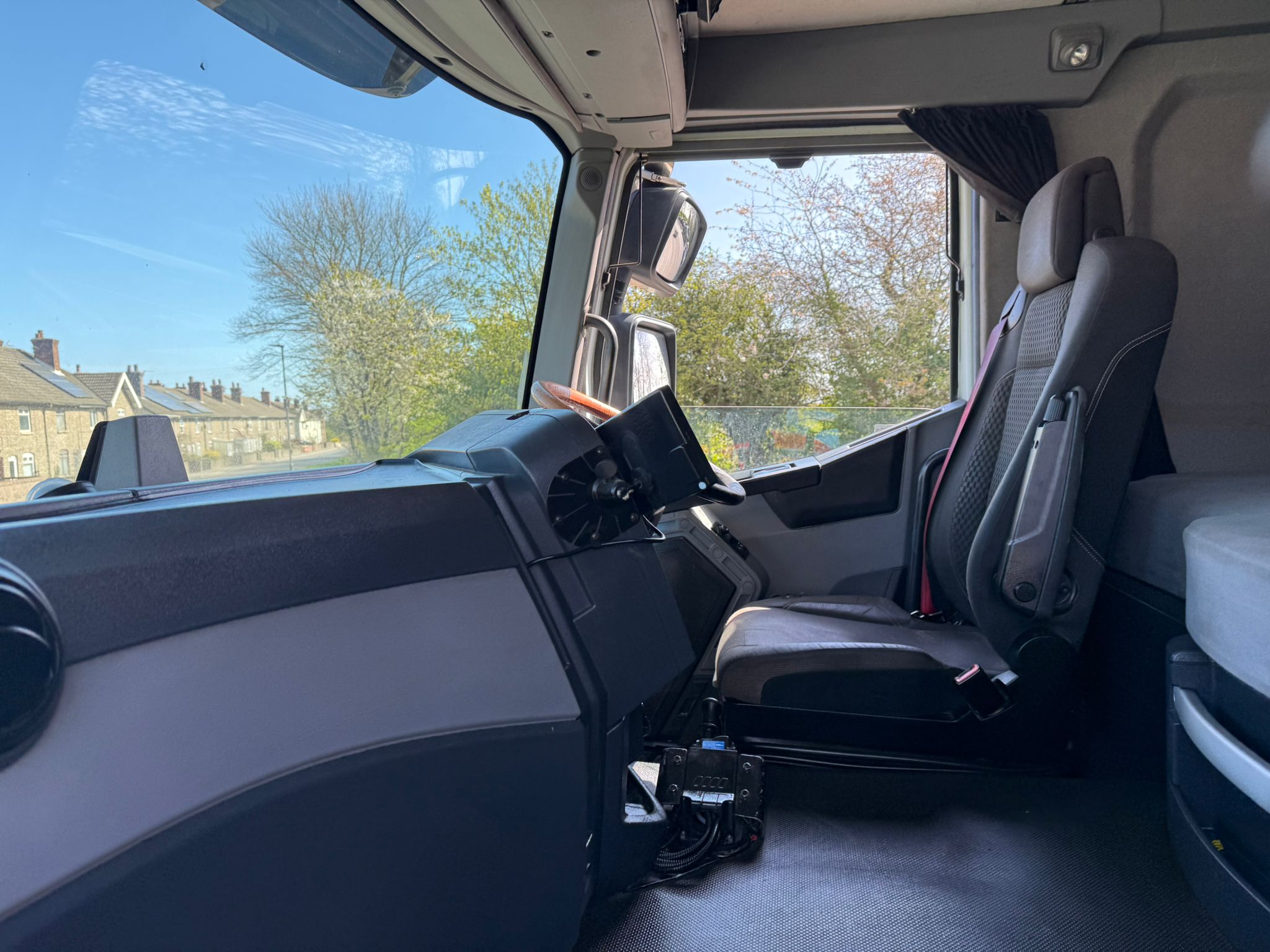 8324704B F578 4382 B1EC 113BC1EDA59D