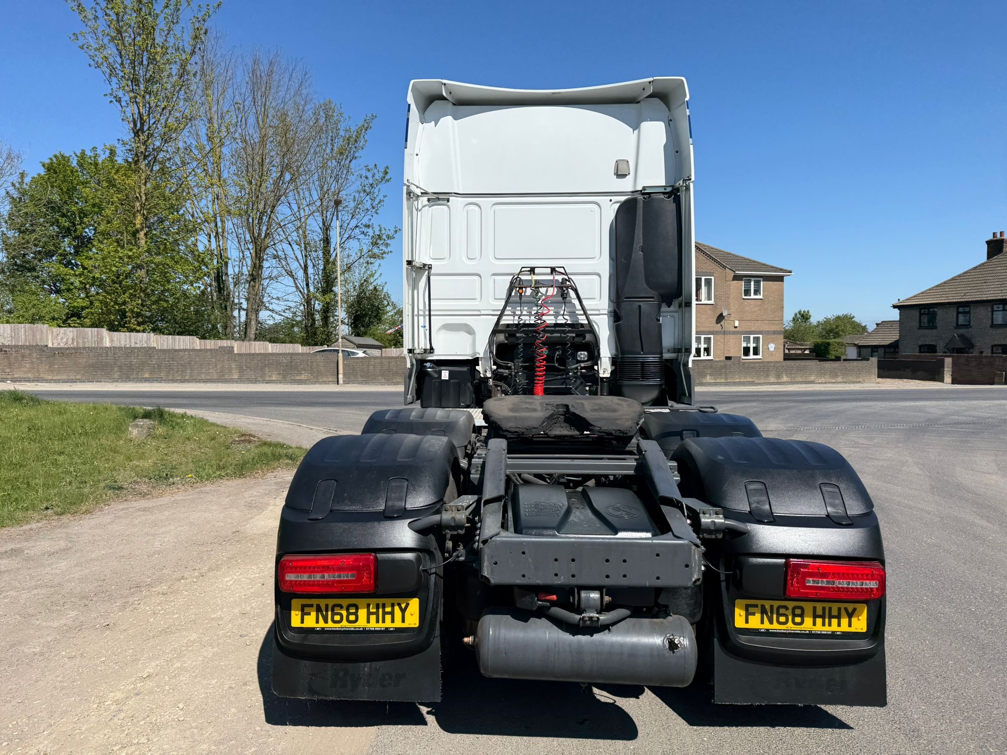 84656ee7 4131 411a 83fe 01e7ed3f3e23