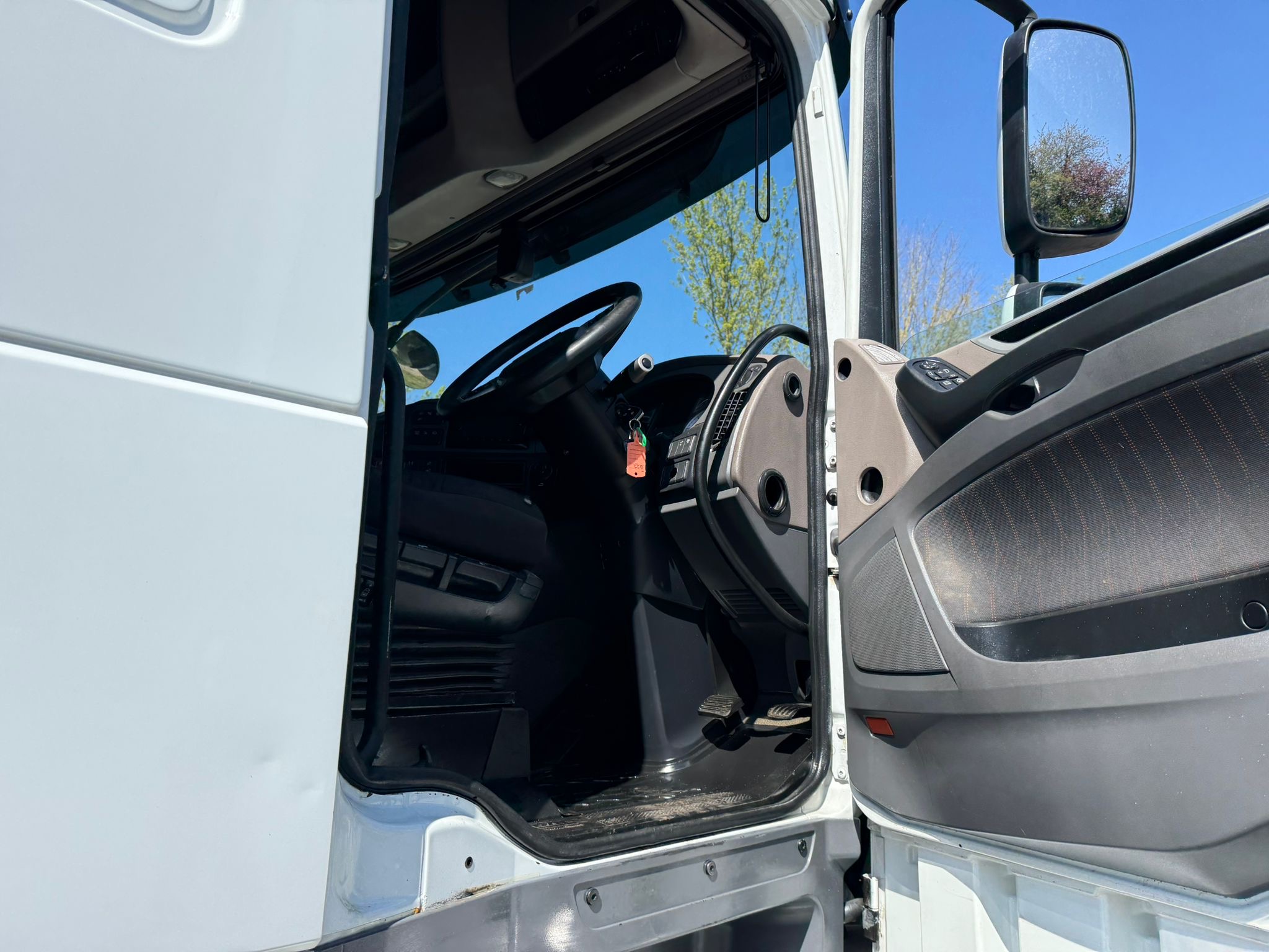 92b93e17 596b 4f67 Bc84 Ff9ade24b80f