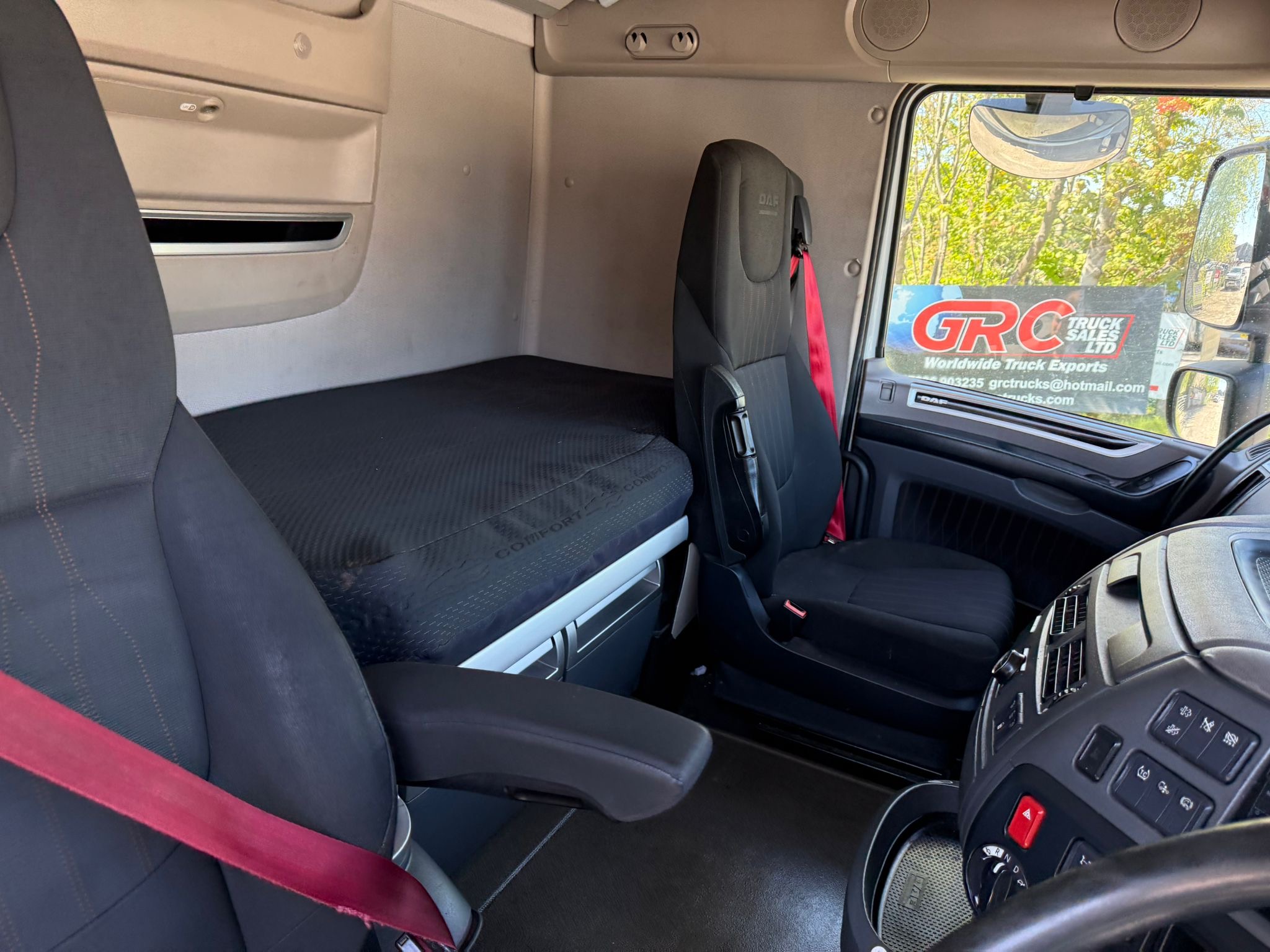 9895abc2 9461 4669 9a9d 45a2796f8985