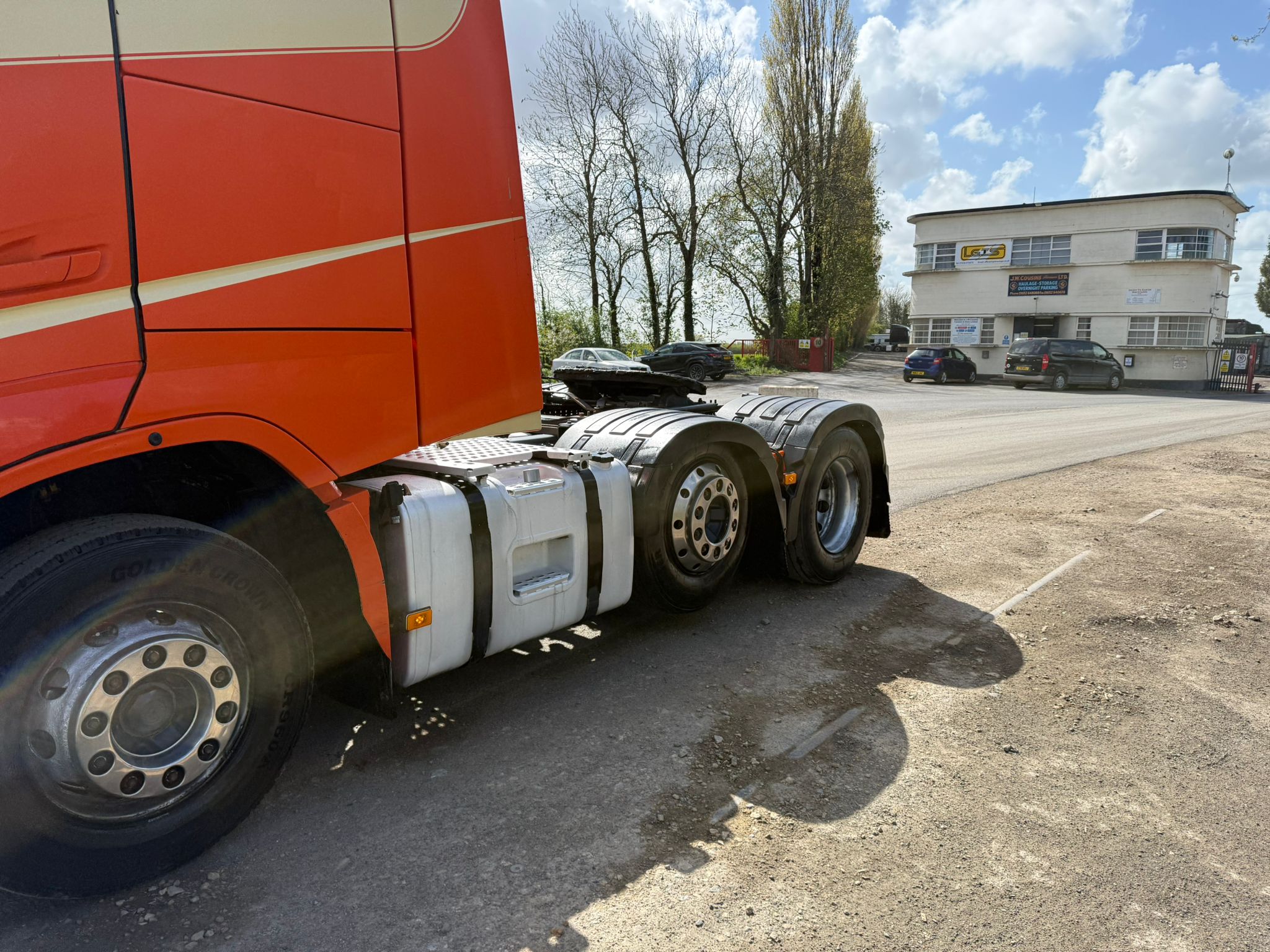 99C3BF2C F917 4145 B877 562585D95103