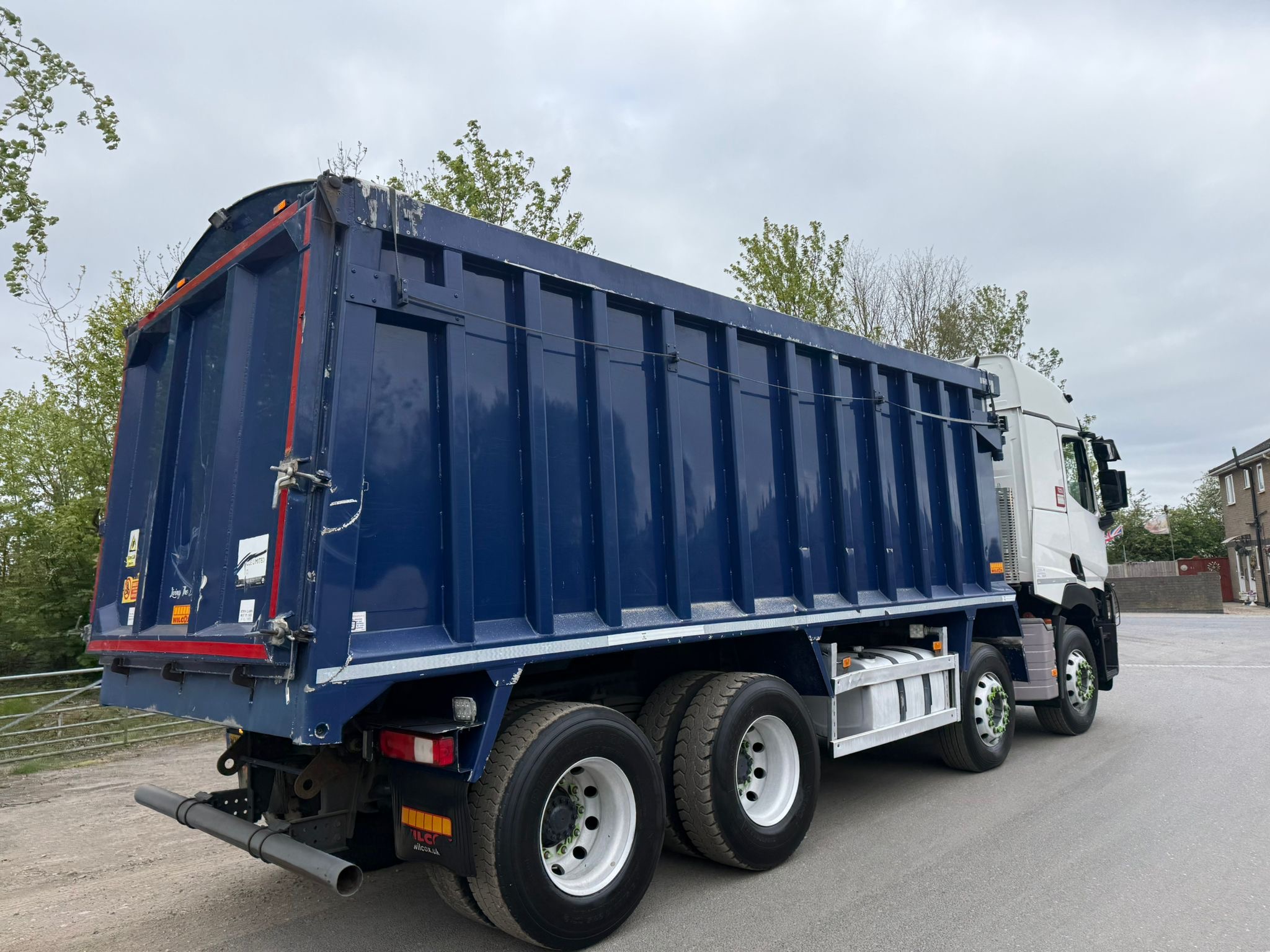 9c43cb5d Eade 4bf1 Bcee F09d60b31db6