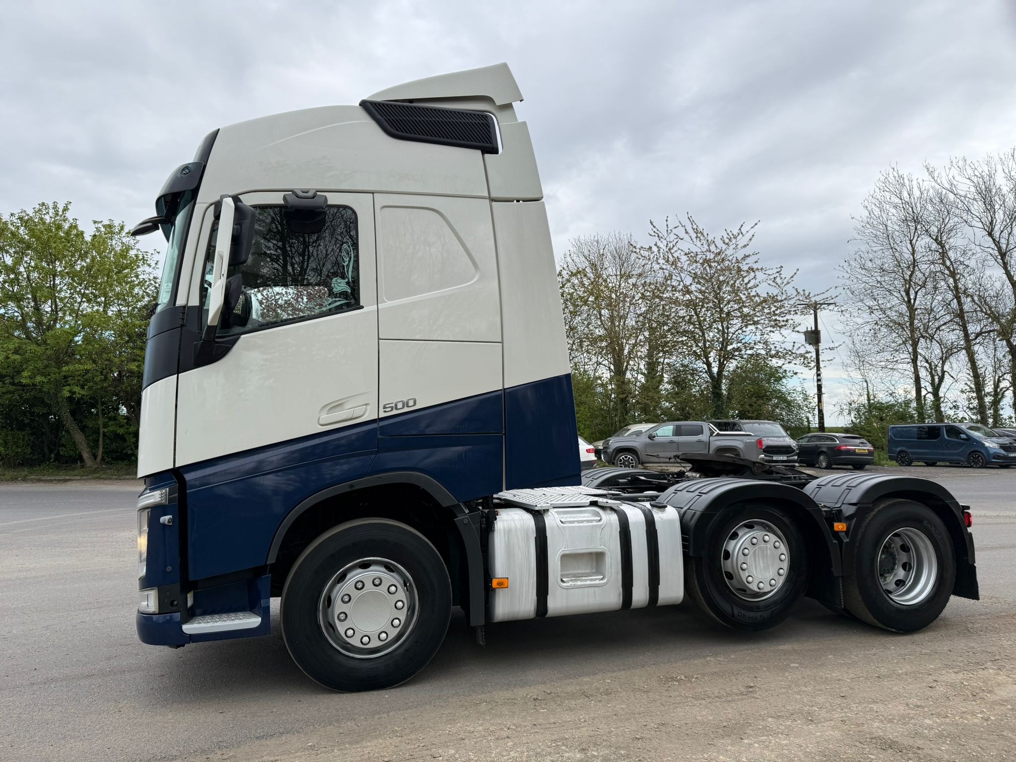 DBCEF012 7D06 41E0 A21D FE921A1C0857