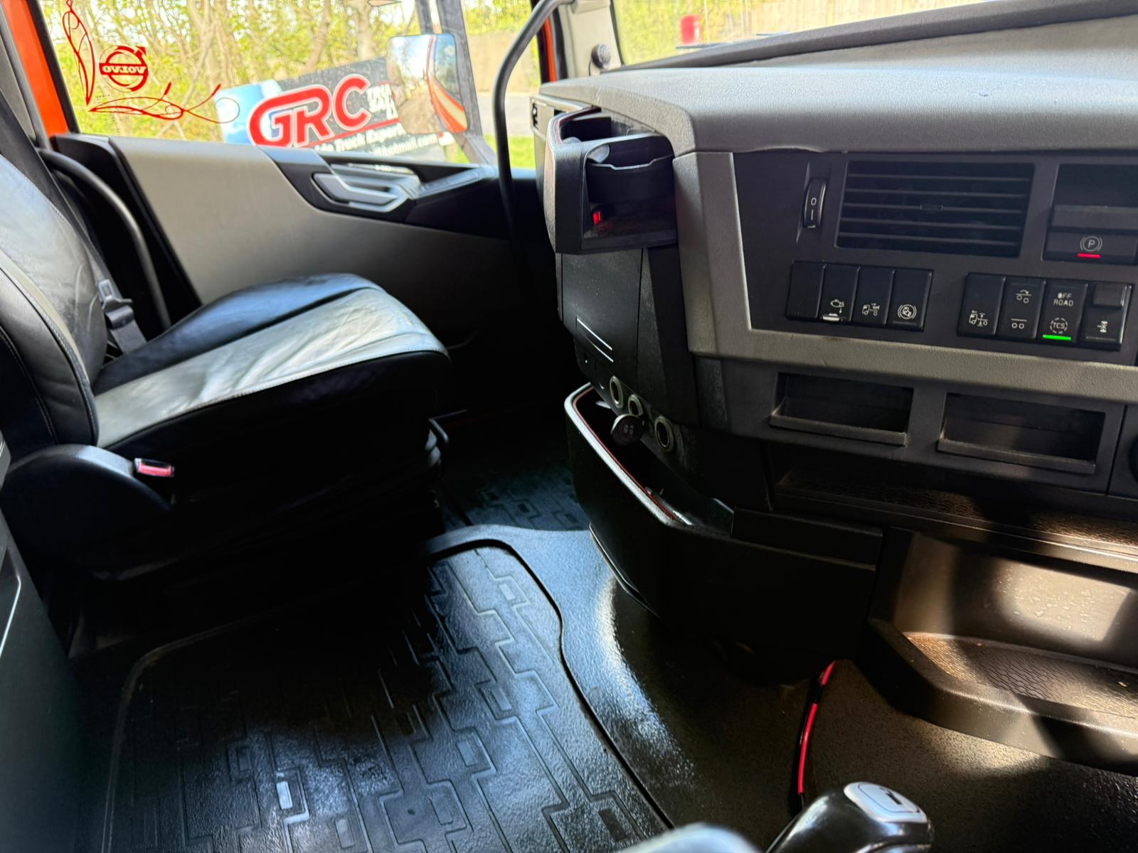 FB896D51 9F9A 4360 8F72 AF5F3EB2A943