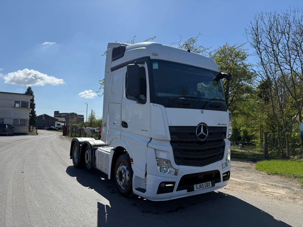 2015 Mercedes Benz 2545 Tractor Unit