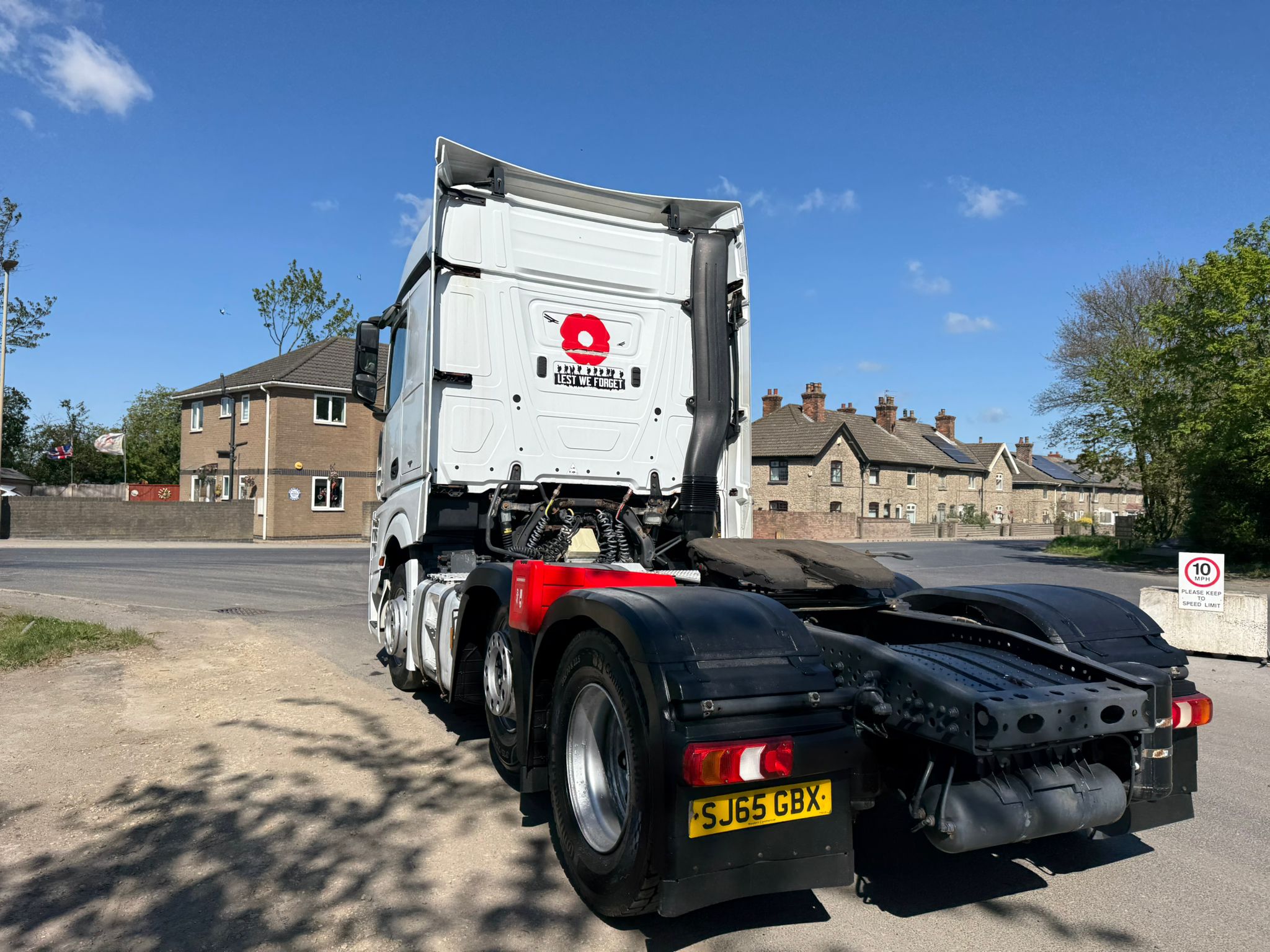 FDADB1CA B9CD 4E3C 8D24 2E8A3AADB19B