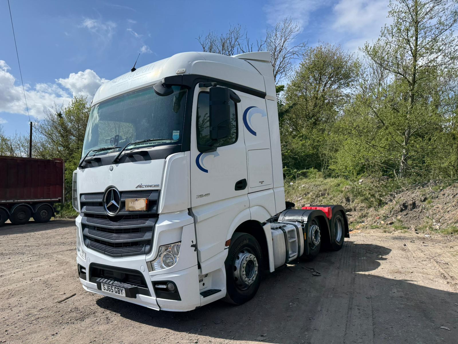 Aa580836 Ce5c 472d 8aca 78ae99312dc5