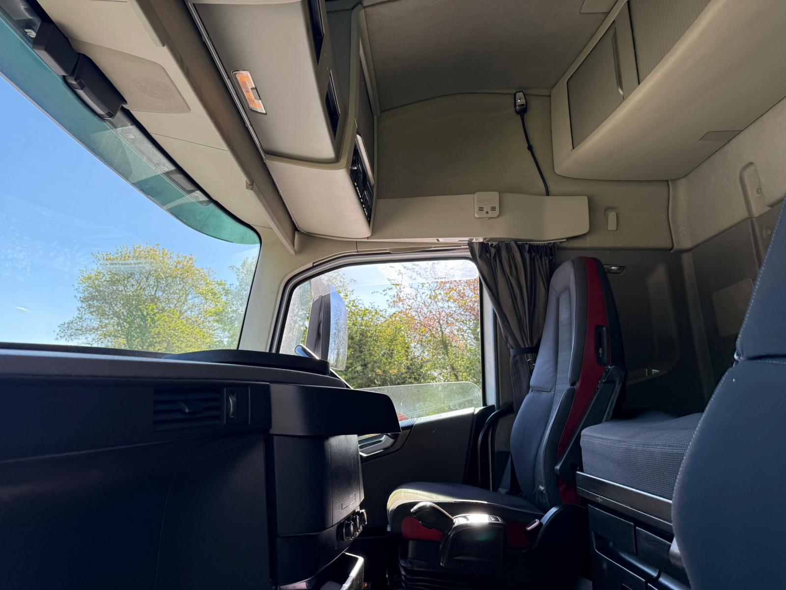 Bfaaf09a 7dcb 4e17 Ad96 4c194d4955cd