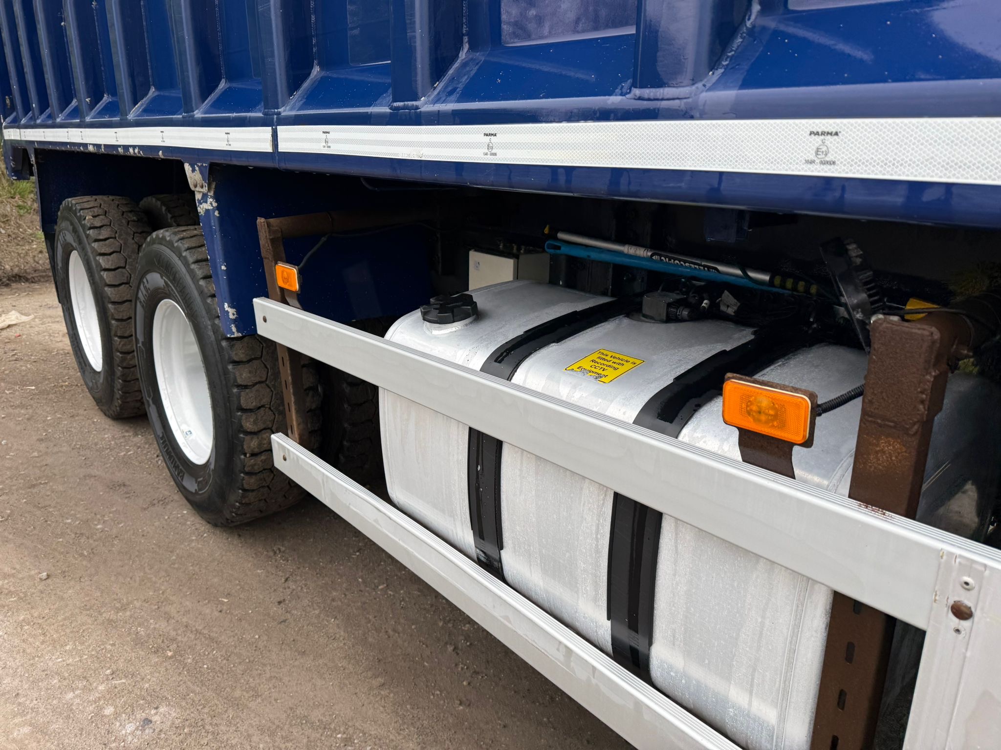 Eab6edb1 51b7 4de0 9b58 8a397169e8ee