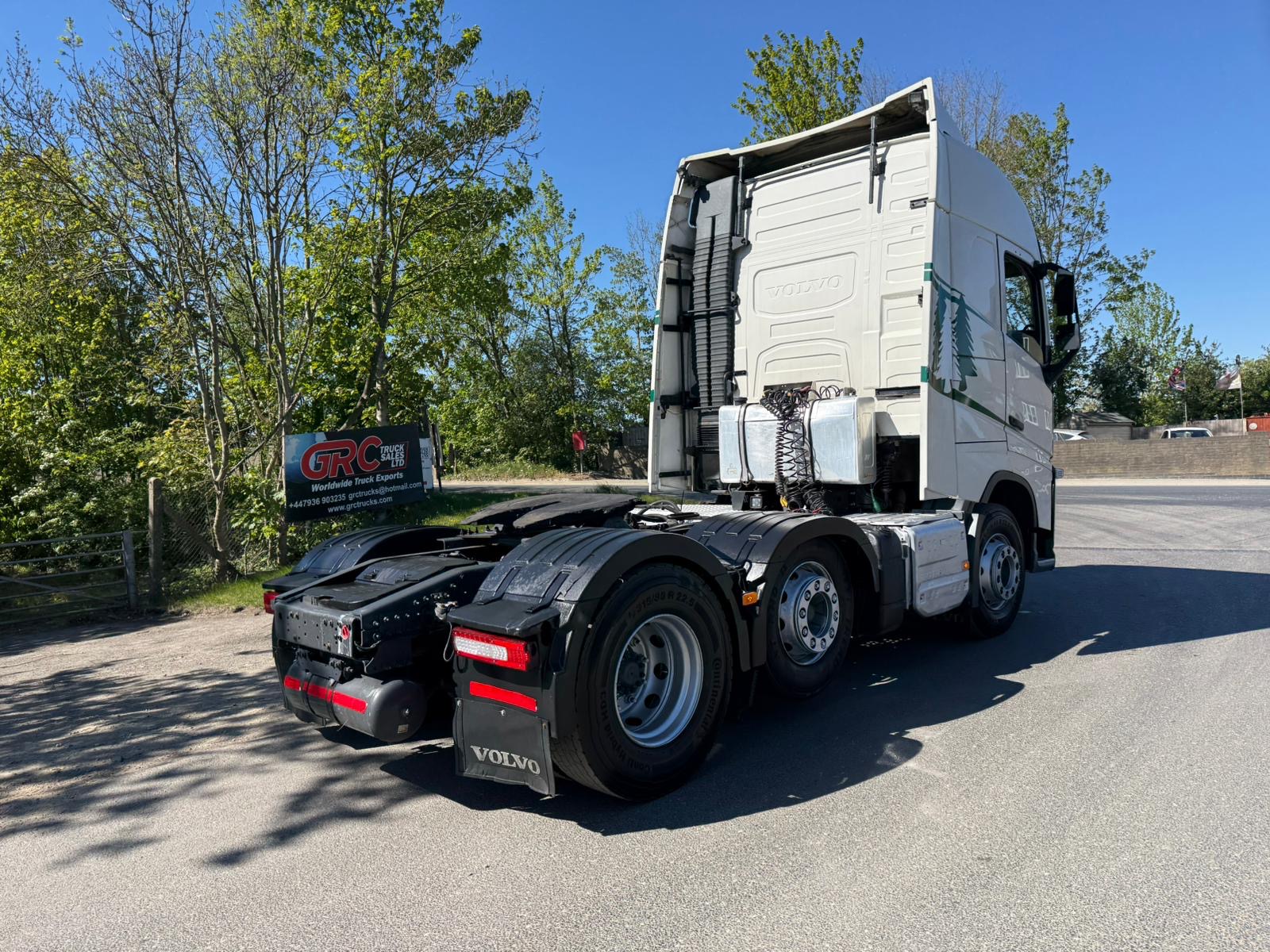 Eebb0220 4abd 4726 98e8 0e1a1e2dfeec