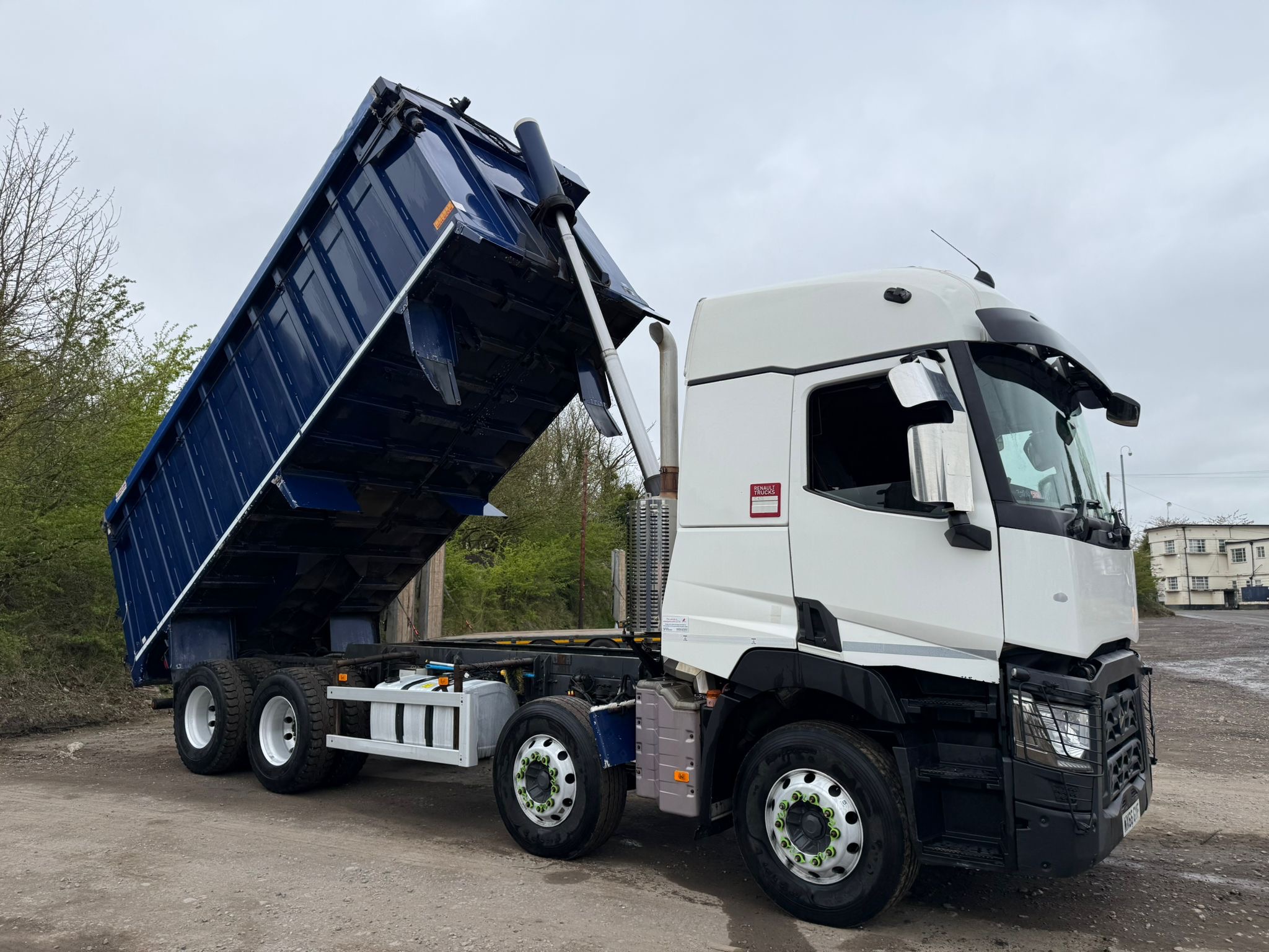 Ef984dc8 7329 4856 Bcf4 48e6de59d068