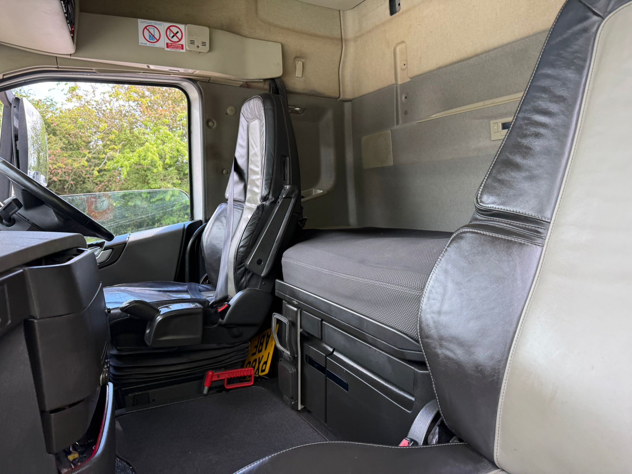 4c90a1f2 C903 49ec 85e8 9c12af177141