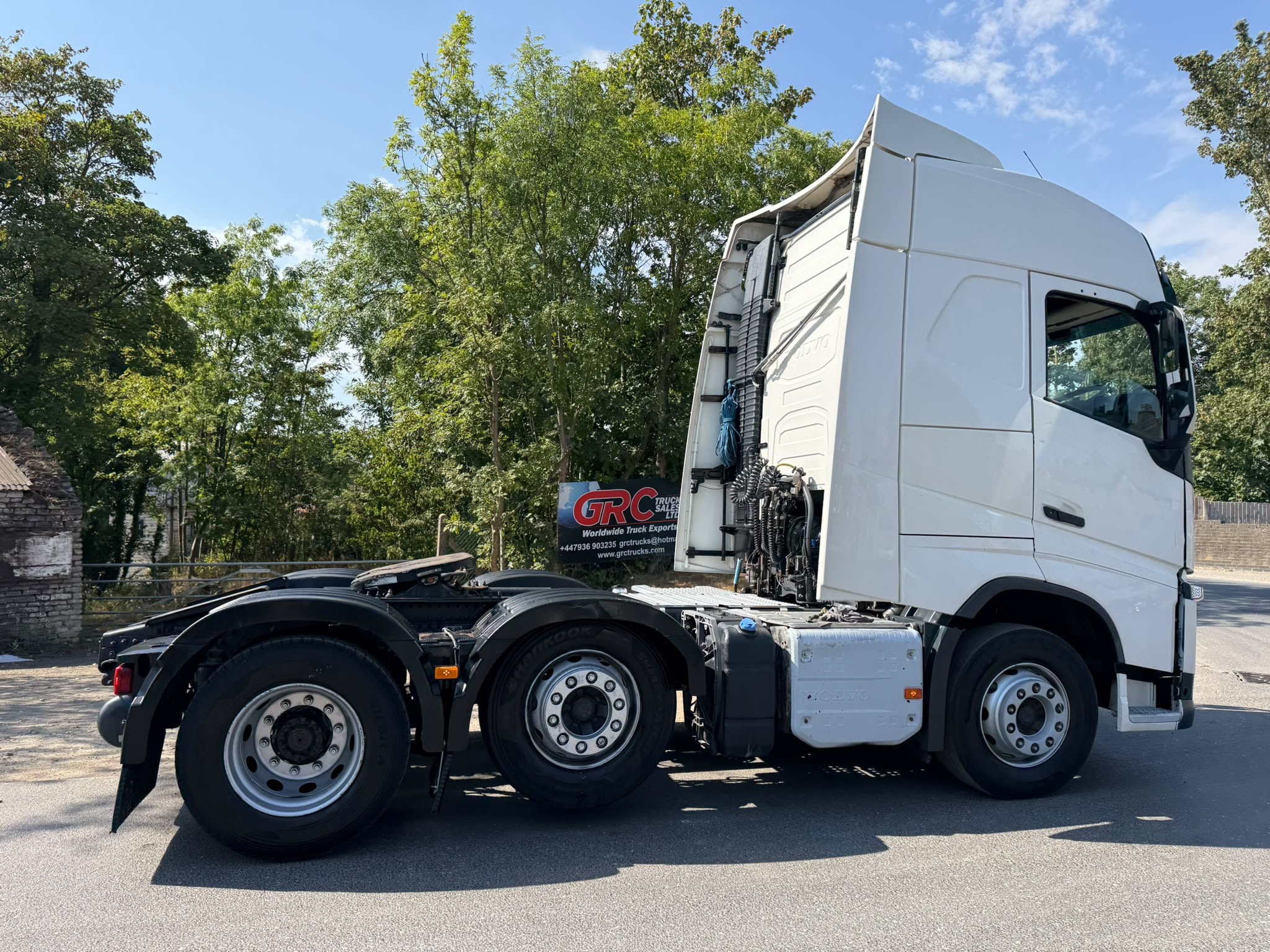 E8890cb5 4dc4 428d A920 Aef9cbe3f952